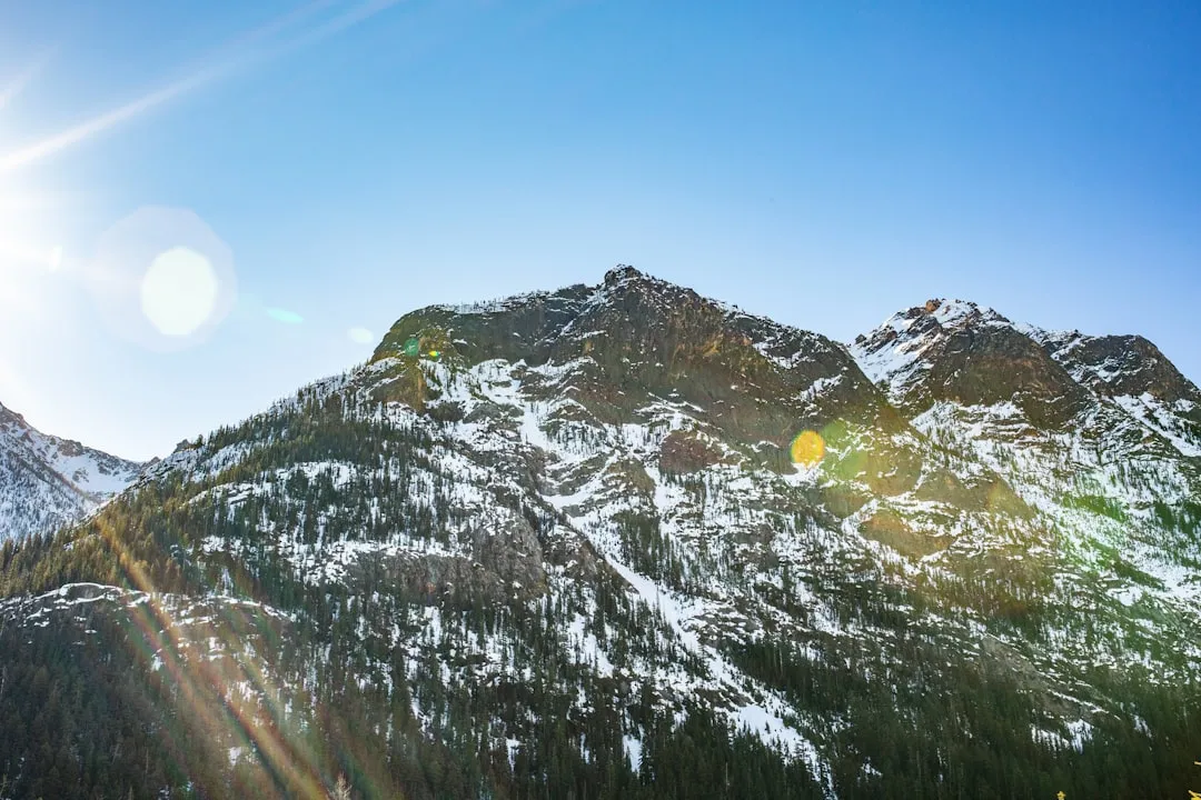 Why the Cascade Mountains Make All the Difference (Image Credits: Unsplash)