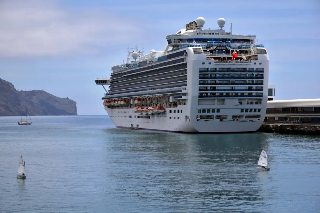 What Happens at the Stern (Image Credits: Unsplash)