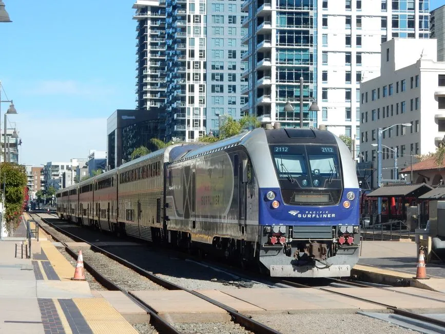 The Empire Builder: America's Northern Epic (Image Credits: Pexels)