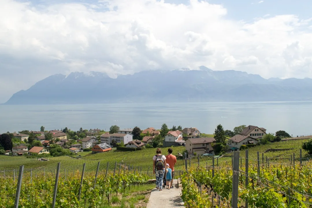 3. Lake Geneva, Wisconsin - Walkable, Charming, and Cheaper Than You Think (Image Credits: Unsplash)