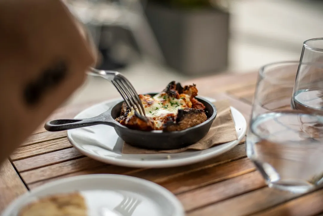 The New Brisket Hash Has Become the Sleeper Hit of the Menu (Image Credits: Unsplash)