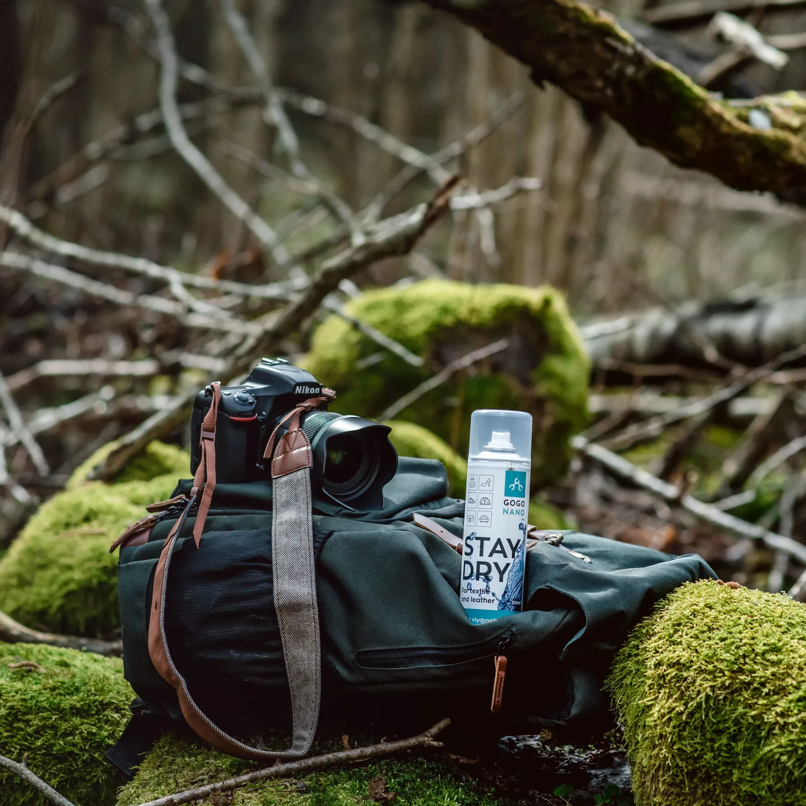 Water, Snacks, and a Dry Bag (Image Credits: Pexels)