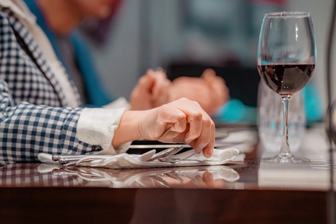 Tipping Is Not a Universal Language (Image Credits: Unsplash)