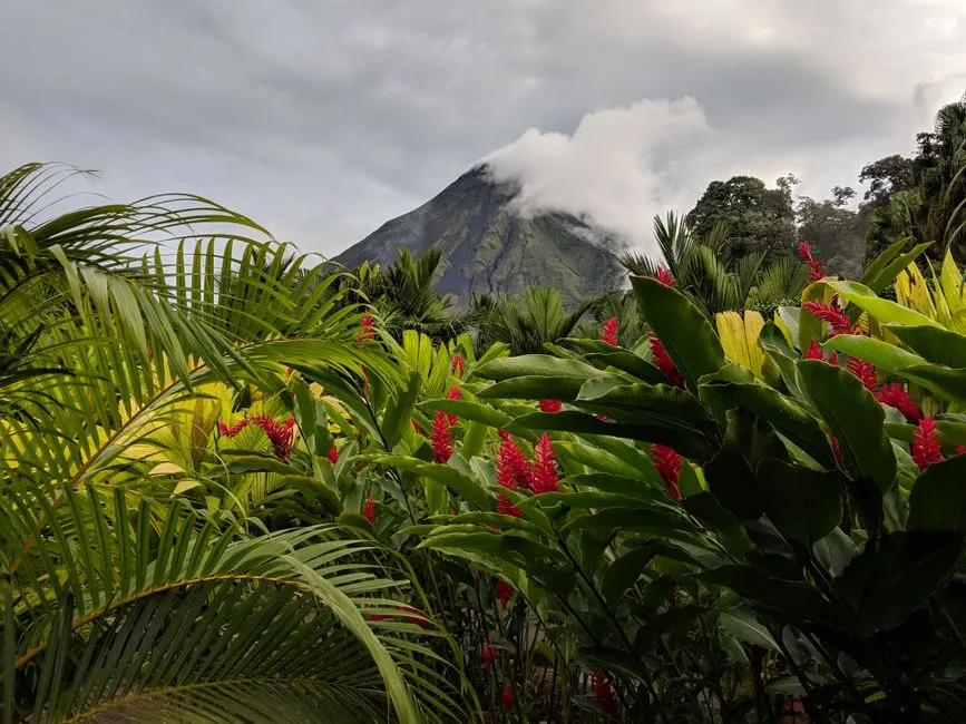 Experiencing the Thermal Hot Springs of Arenal Volcano (Image Credits: Pexels)