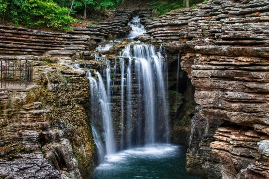 2. Eureka Springs, Arkansas - Little Switzerland of the Ozarks (Image Credits: Pexels)