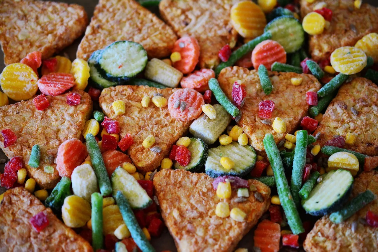 3. Frozen Food That Is Completely Solid (Image Credits: Pixabay)