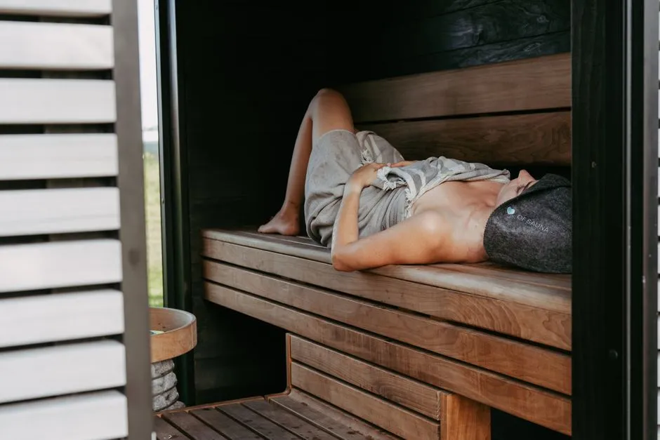 Ignoring the Dress Code (Image Credits: Pexels)