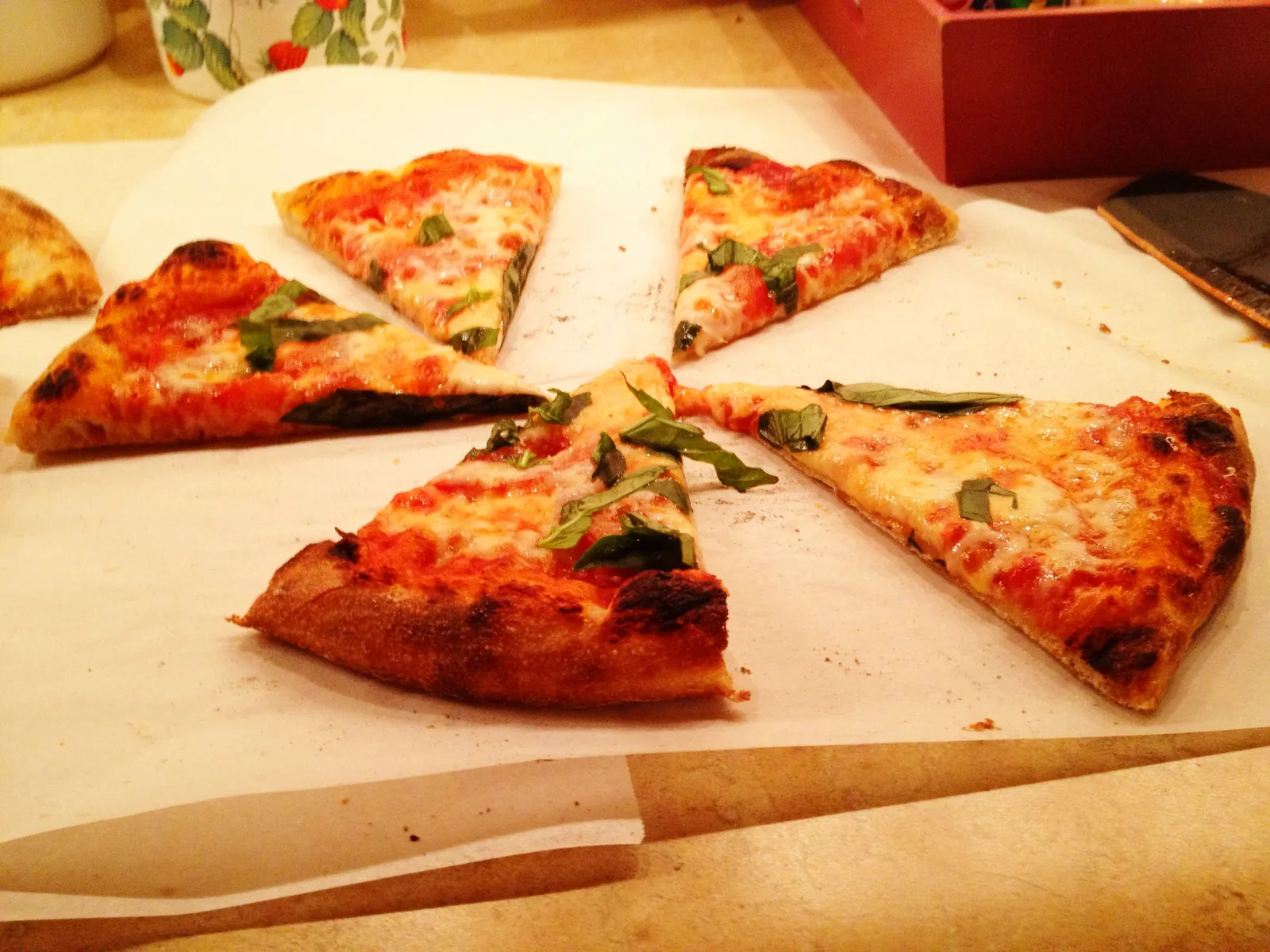 Margherita Pizza: Simple, But Properly Done (andersbknudsen, Flickr, CC BY 2.0)
