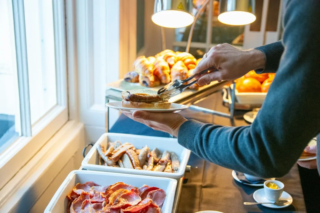 Off-Peak Breakfast Timing Is Worth Knowing Too (Image Credits: Unsplash)