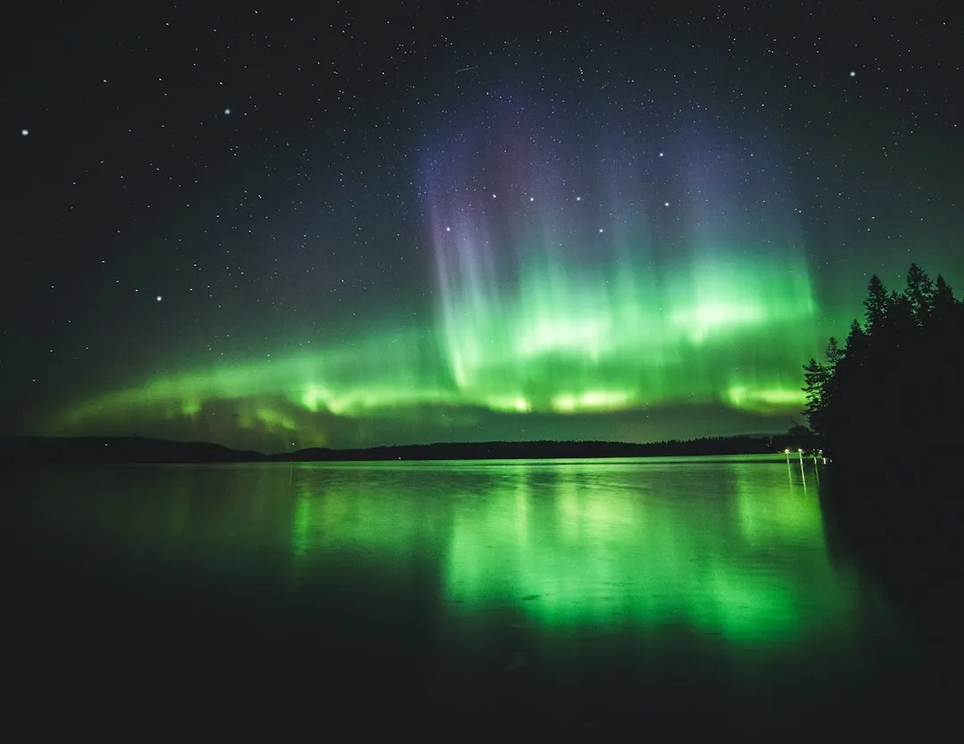 1. Chasing the Northern Lights in Finnish Lapland (Image Credits: Unsplash)