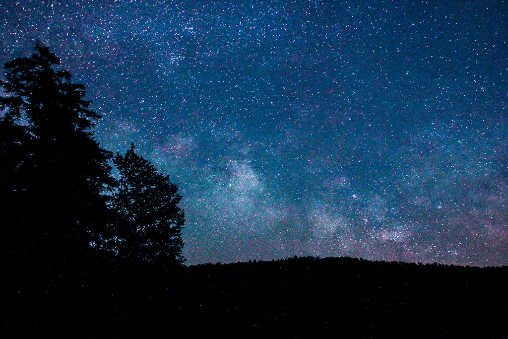 Why Kansas Is Quietly Becoming a Stargazing Destination (iessi, Flickr, CC BY 2.0)