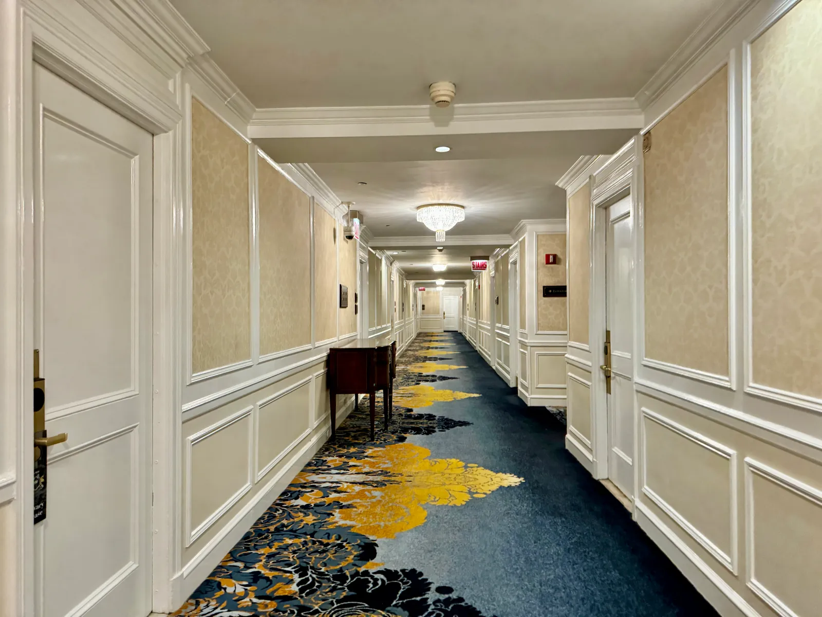 The Floor Guests Request Most: Upper-Middle, Not the Top (By w_lemay, CC BY-SA 2.0)