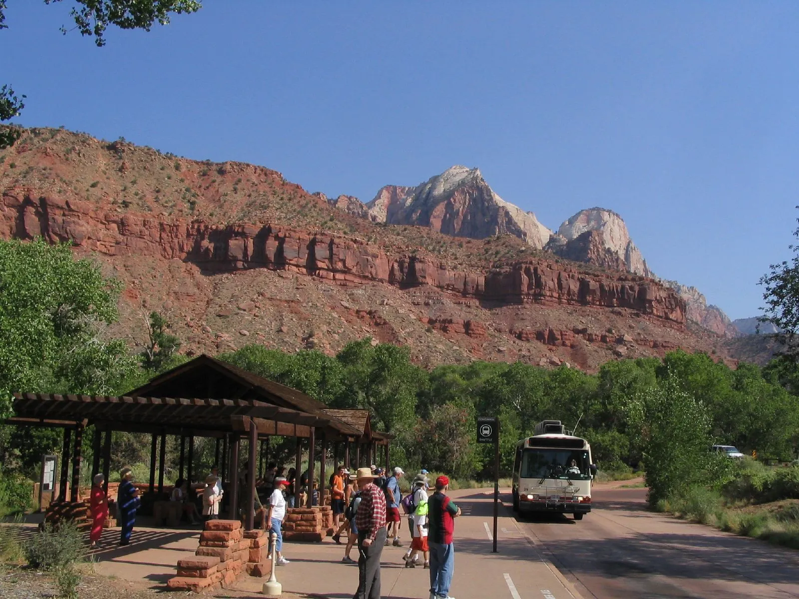 Starting Point: Las Vegas to Zion National Park (Zion Canyon Visitor Center, Zion Canyon, Zion National Park, Utah, CC BY-SA 2.0)