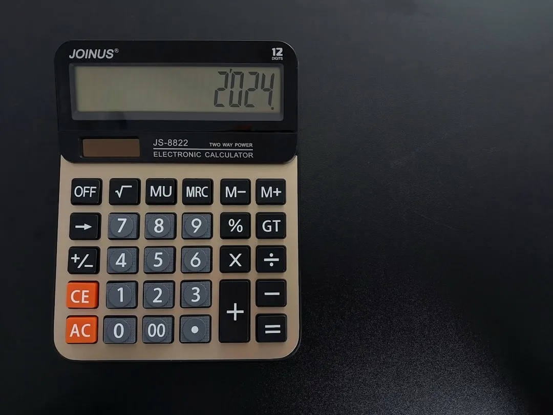 Use a Dedicated Toll Calculator, Not Just a Standard GPS (Image Credits: Unsplash)