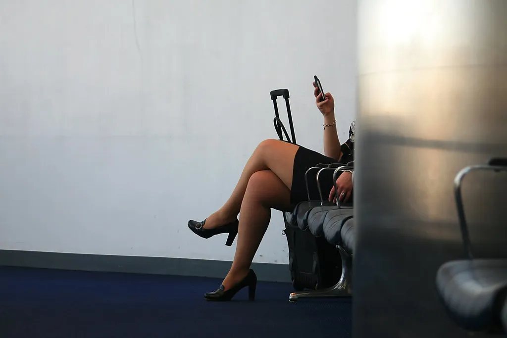 If You Have a Tight Connection, Tell the Crew (laszlo-photo, Flickr, CC BY 2.0)