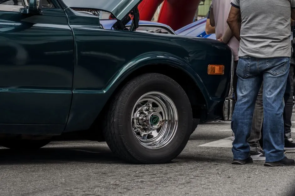 The Wheel and Rim Inspection Most Renters Overlook (Image Credits: Pexels)