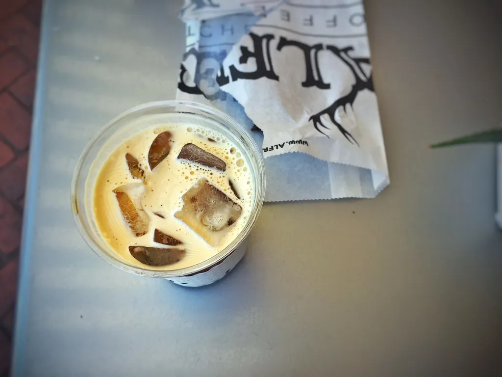 The Cold Brew or Nitro Tap Person: Forward-Thinking, Quality-Conscious (T.Tseng, Flickr, CC BY 2.0)