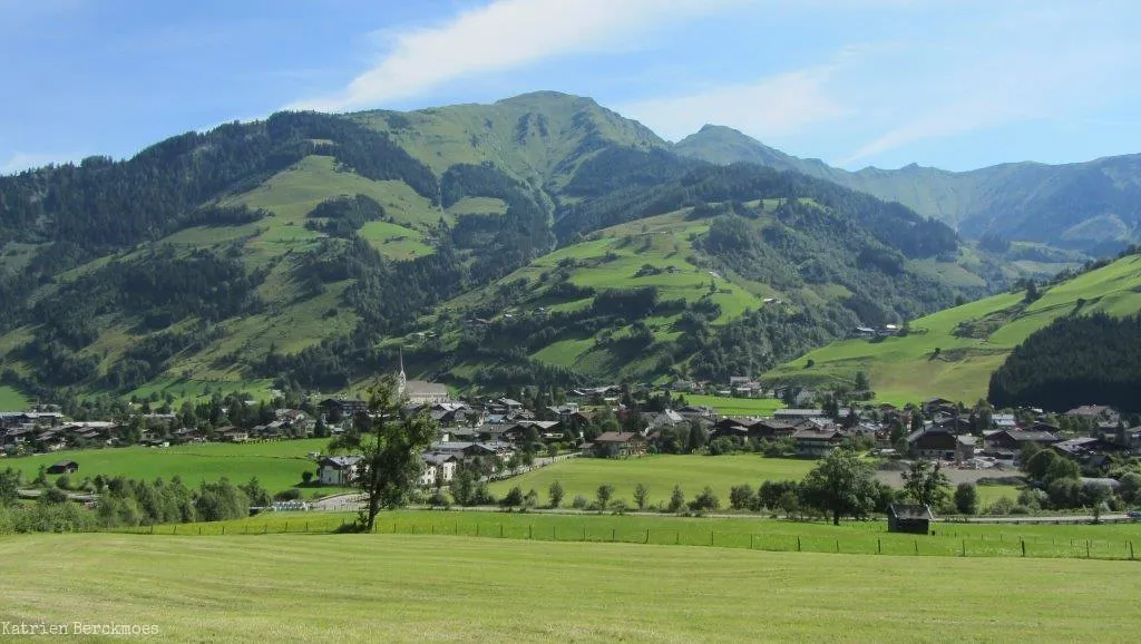 Location, Location: Proximity Without the Price Tag of Park City (katrienberckmoes, Flickr, CC BY 2.0)