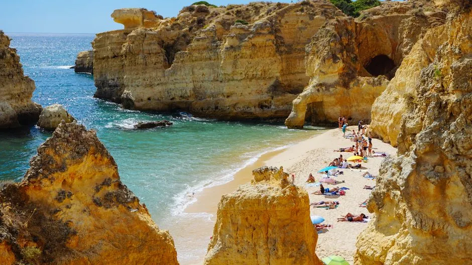 A Climate That Makes Year-Round Travel Genuinely Practical (Image Credits: Pexels)
