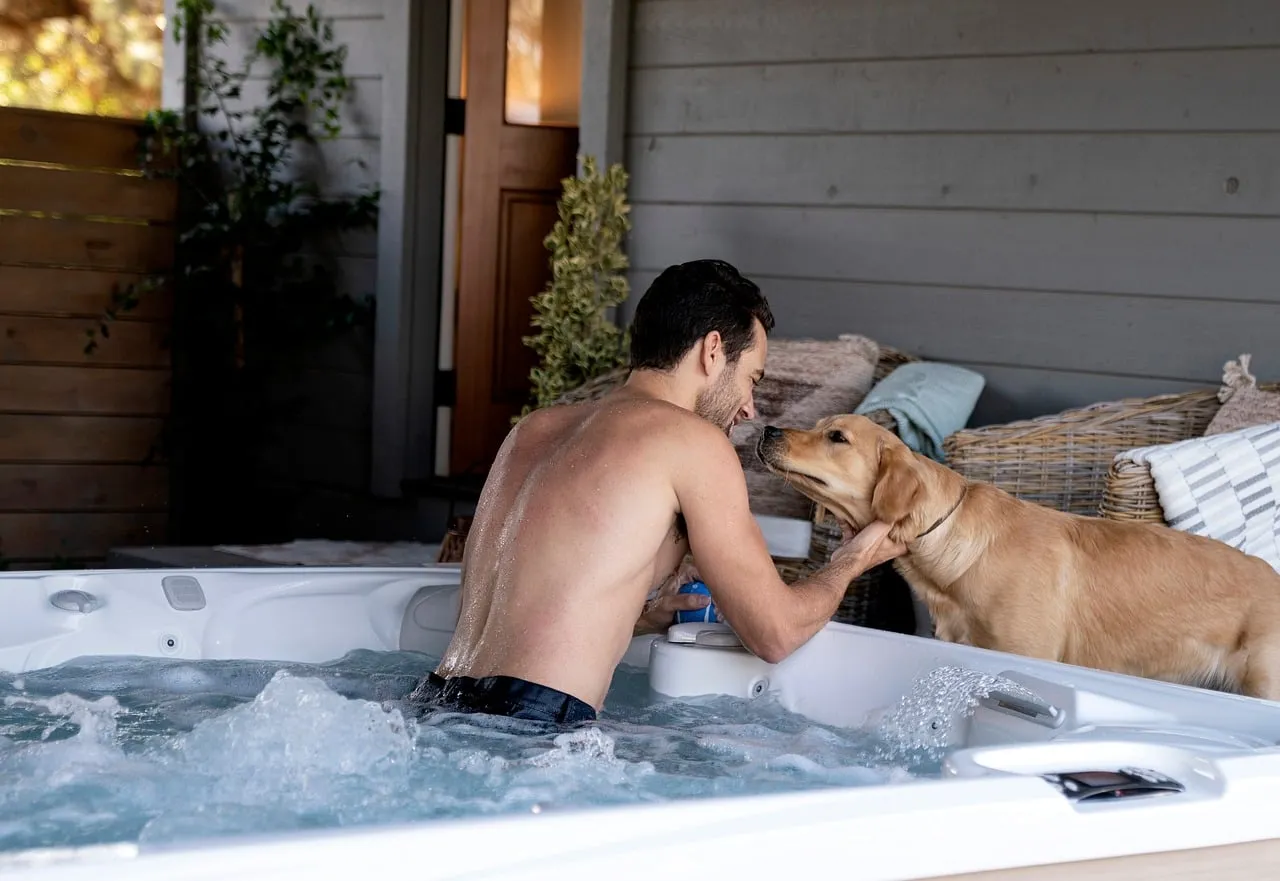 Certain Guests Should Consult a Doctor Before Using Any Hot Tub (Image Credits: Pixabay)