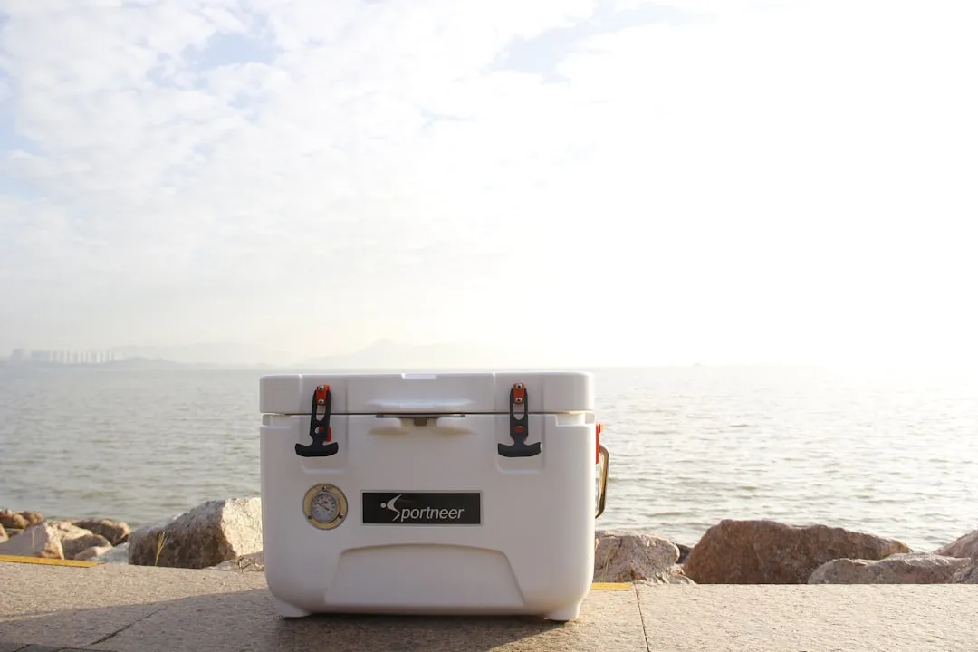Pre-Chill Everything Before You Even Start Packing (Image Credits: Unsplash)
