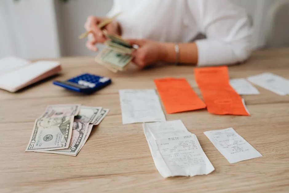 Use an Expense-Tracking App from Day One (Image Credits: Pexels)