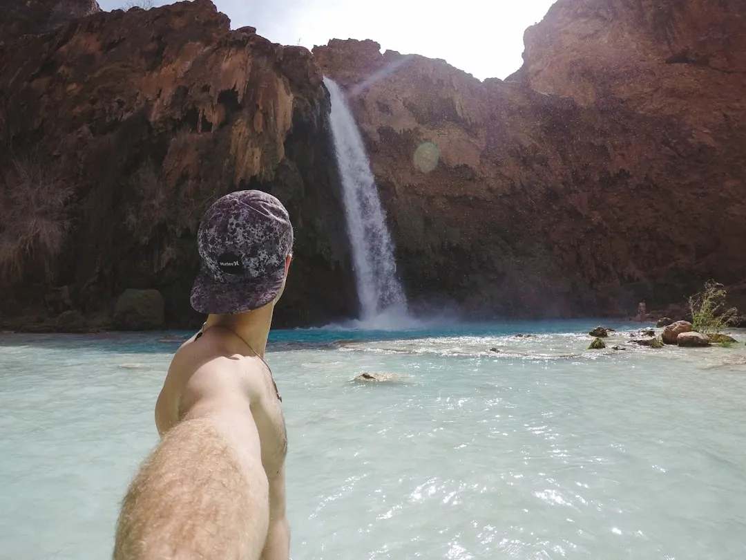 Cliff Edges and Overlooks: The Second-Most Dangerous Selfie Habit (Image Credits: Unsplash)