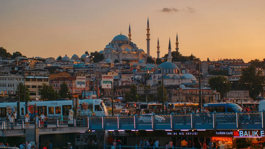 3. Losing Yourself in the Grand Bazaar (Image Credits: Unsplash)
