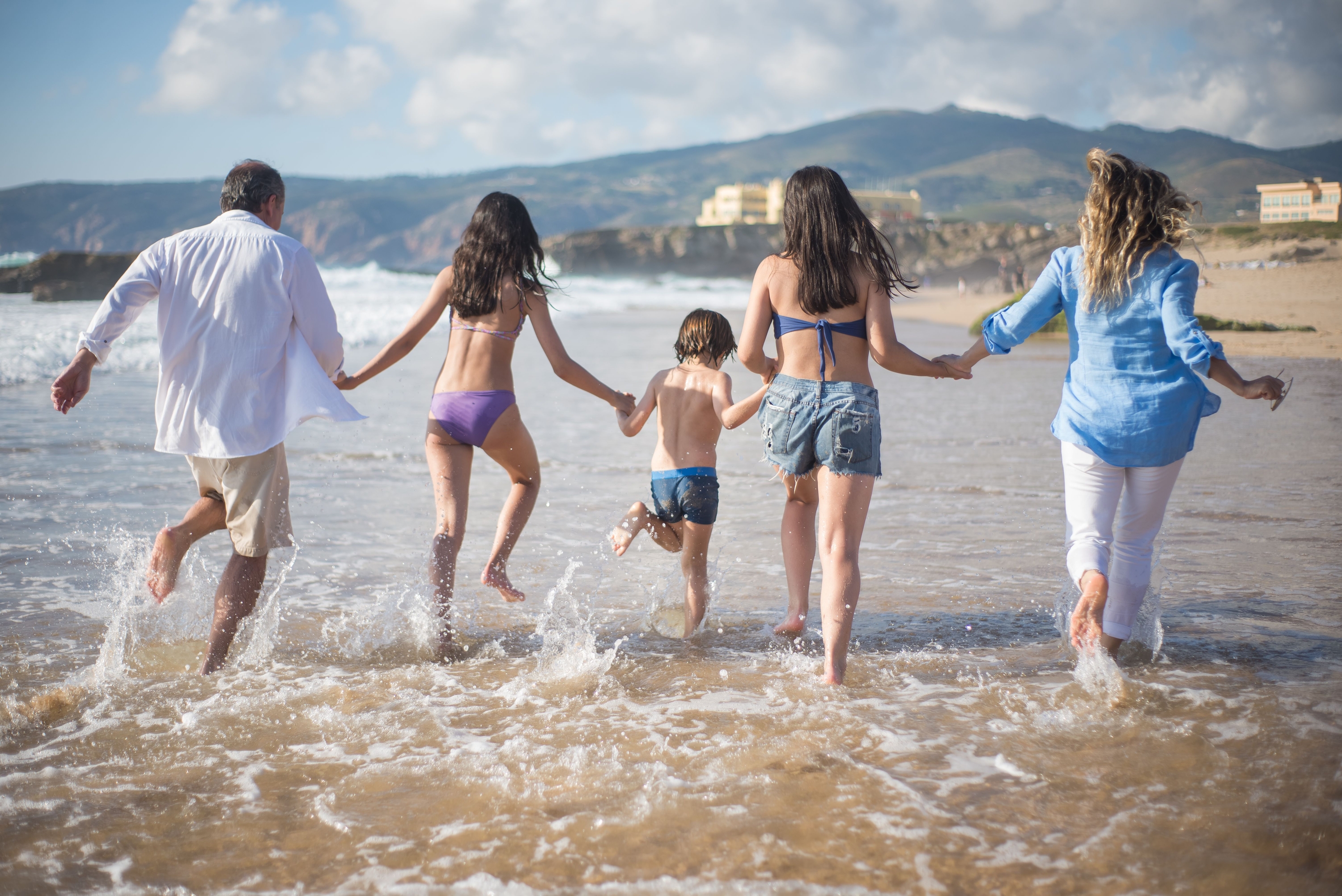 The Family-Friendly Way to Explore a New City Without Getting Separated