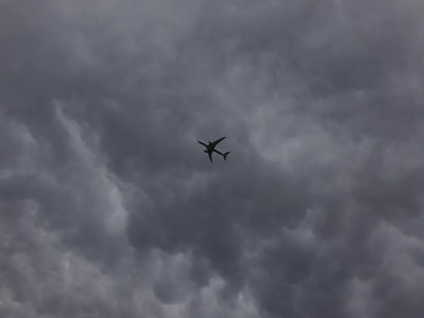 Myth 5: Turbulence Injuries Are Common (Image Credits: Pexels)