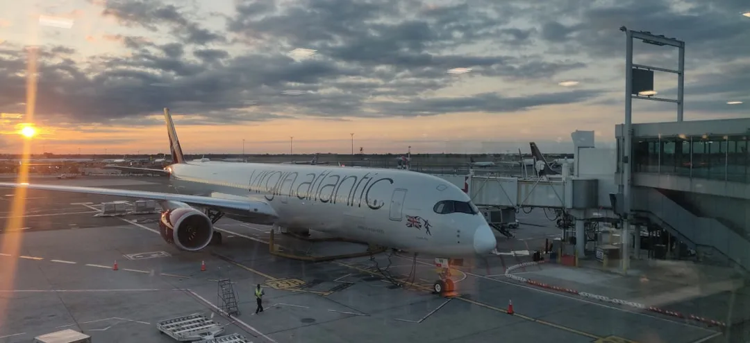 Unlicensed Taxis at JFK Airport: A Genuinely Dangerous Scam (Image Credits: Unsplash)