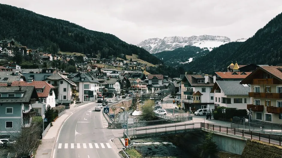 Who These Towns Are Really For (Image Credits: Pexels)