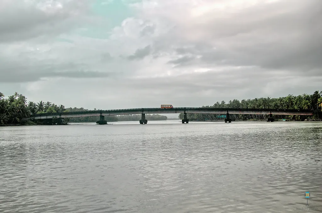 The Local Life That Makes This Place (Raghavan Prabhu, Flickr, CC BY 2.0)