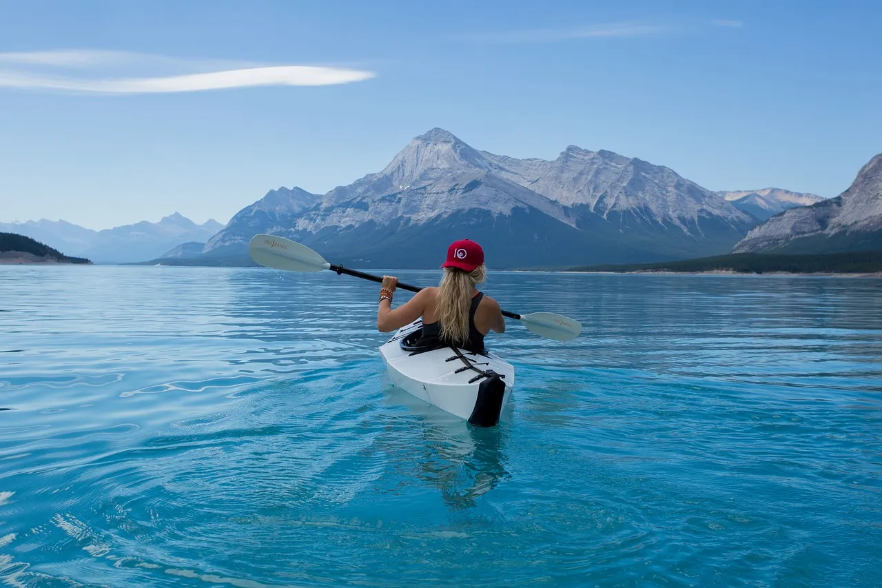 The Clear Kayak Itself: How It Works (Image Credits: Pixabay)