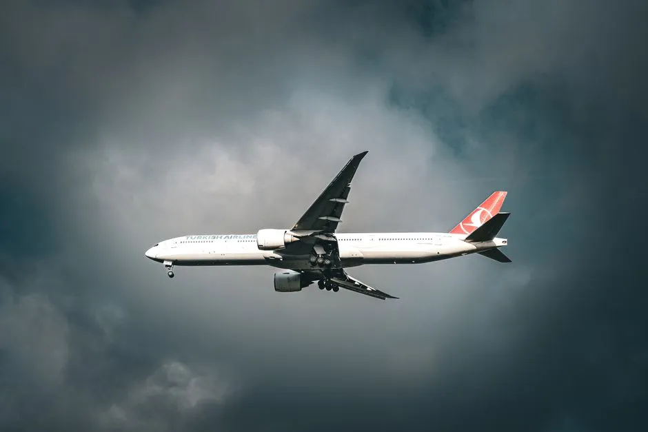 Long-Haul vs. Short-Haul: A Fundamentally Different Problem (Image Credits: Pexels)