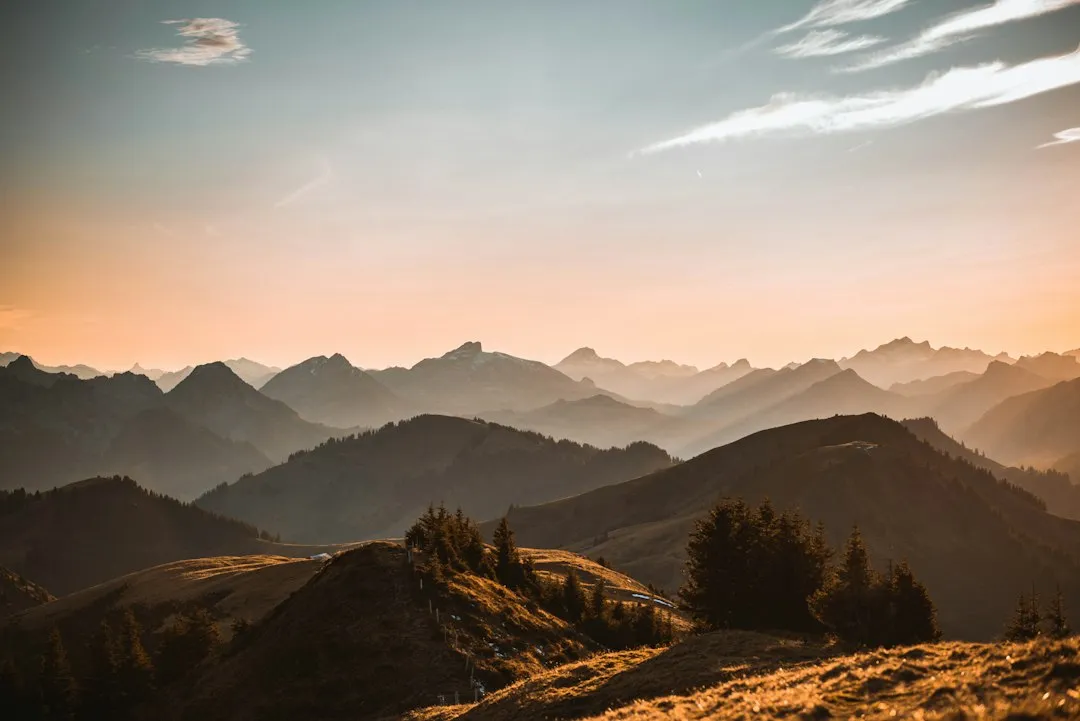 Introverts and the Mountains: A Personality Research Note (Image Credits: Unsplash)