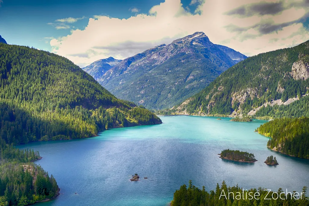 The Diablo Lake Stop That Stops Everyone (analisezocher, Flickr, CC BY 2.0)