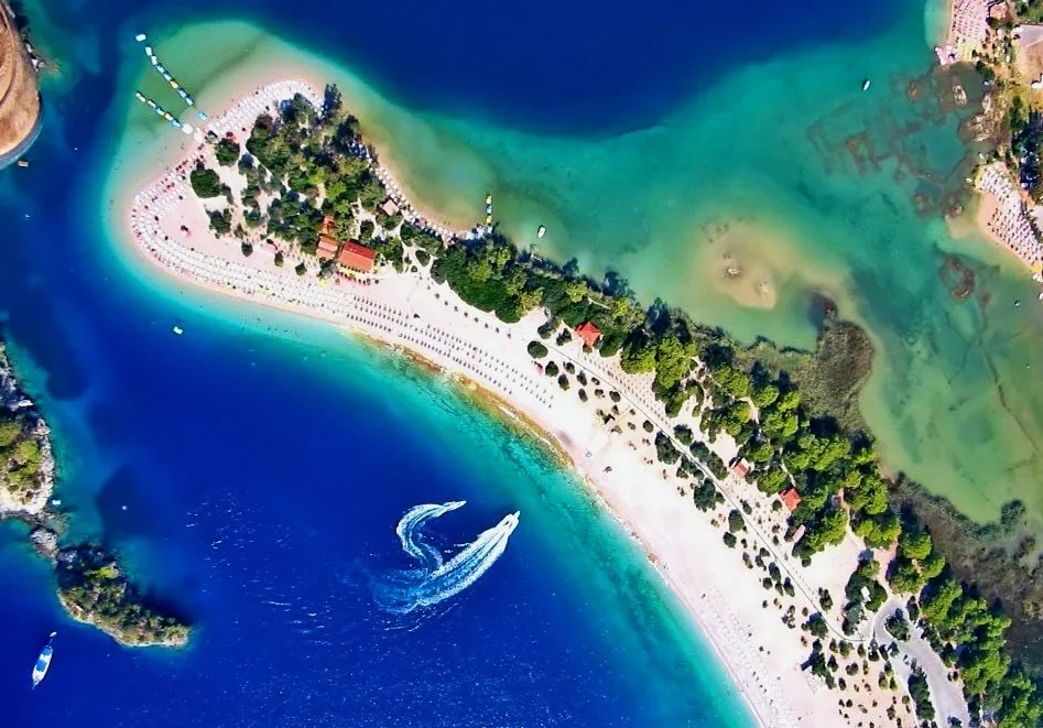 8. Unwinding Along the Turquoise Coast (Sevtap Ön, CC BY 3.0)