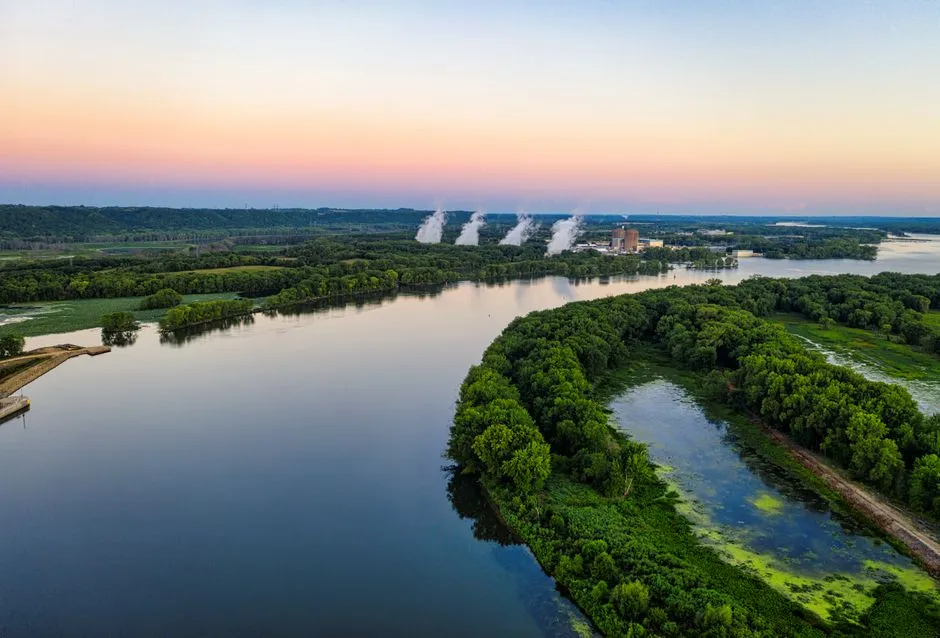 7. Stillwater, Minnesota: North America's First Book Town (Image Credits: Pexels)