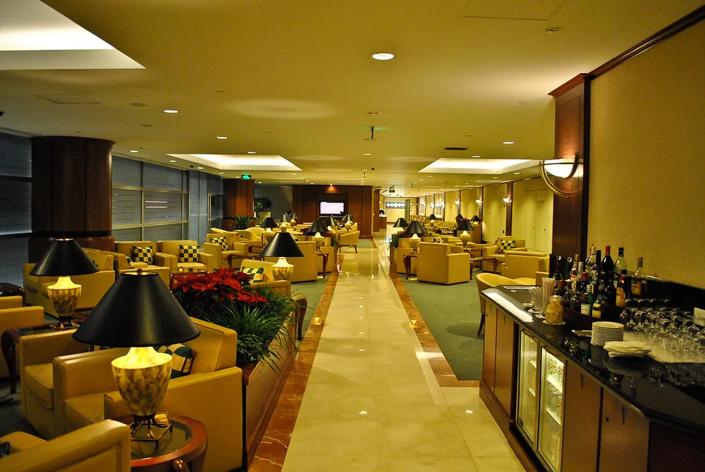Emirates Dubai's Table-Service International Spread (elope201, Flickr, CC BY 2.0)