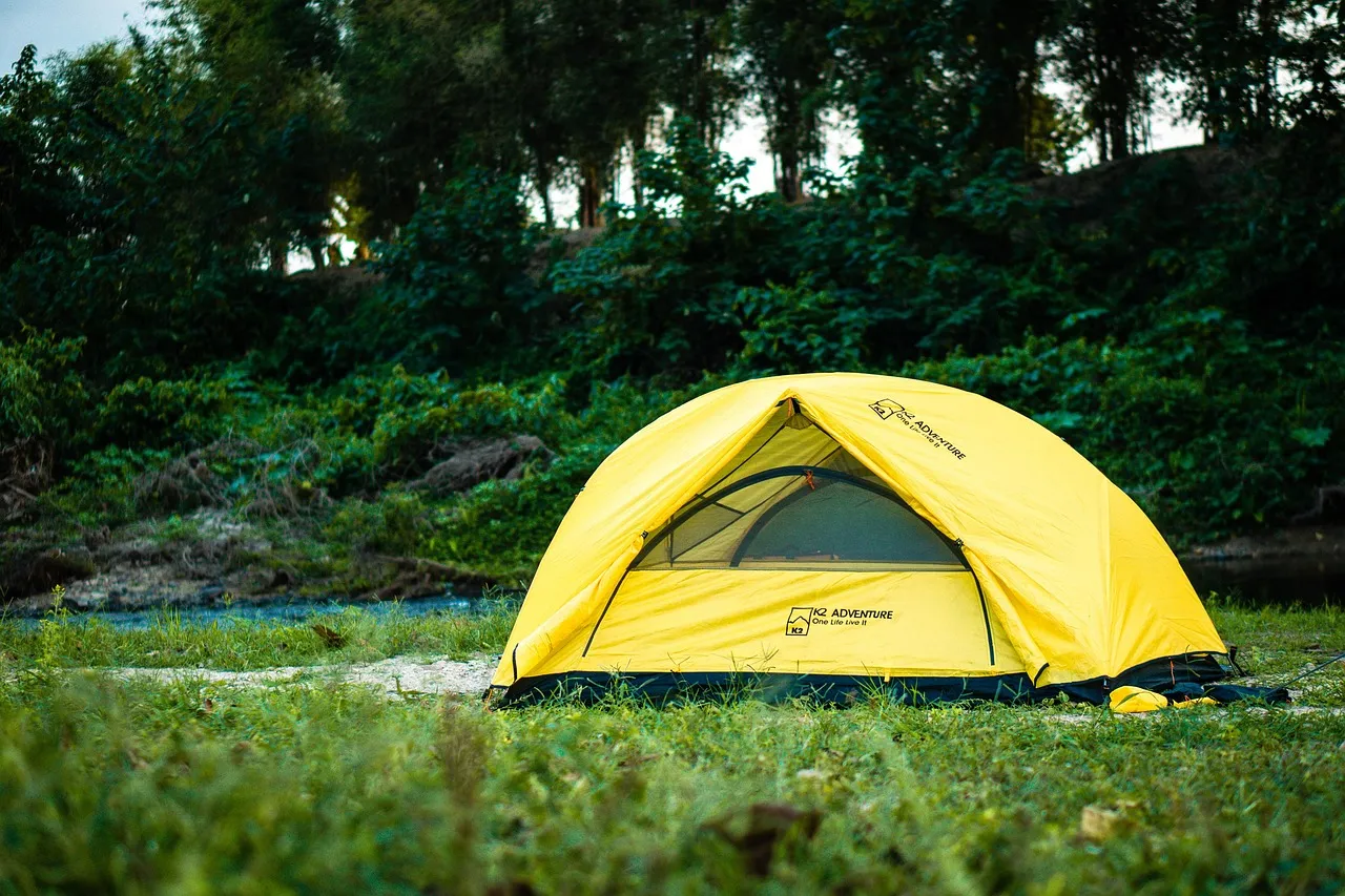 The Back-of-the-Campground Site: Quiet by Design (Image Credits: Pixabay)