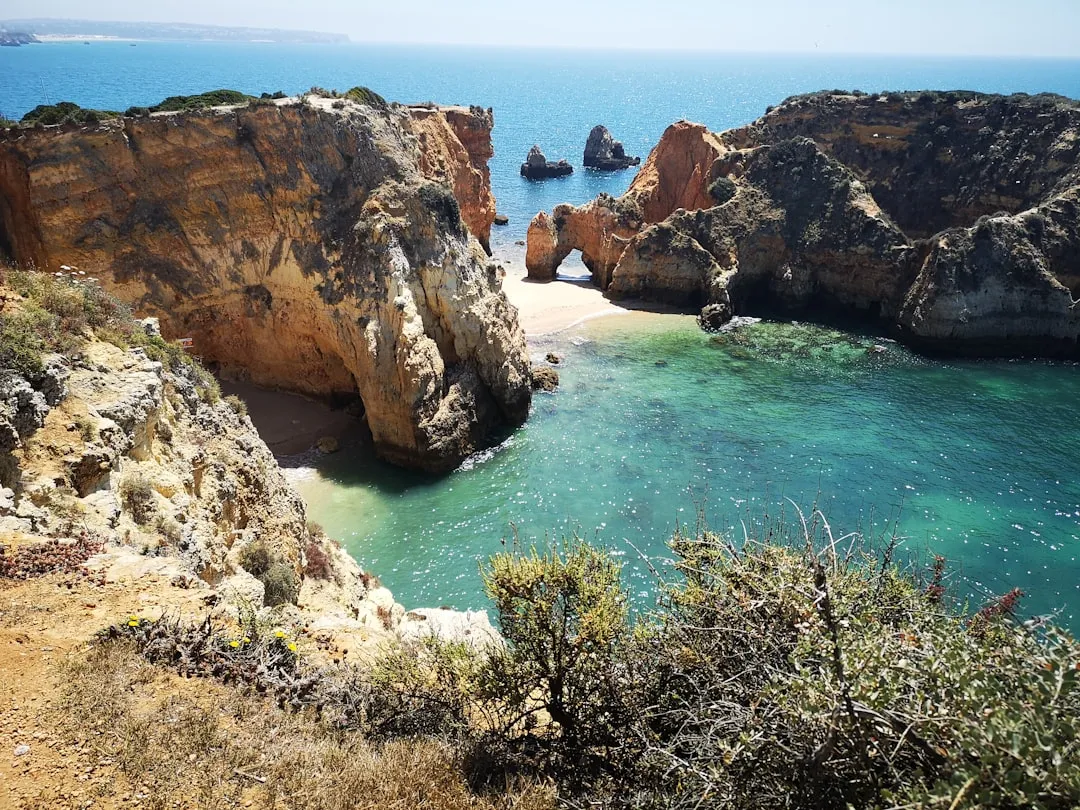 Ferragudo's Streets, Beaches, and Castle (Image Credits: Unsplash)