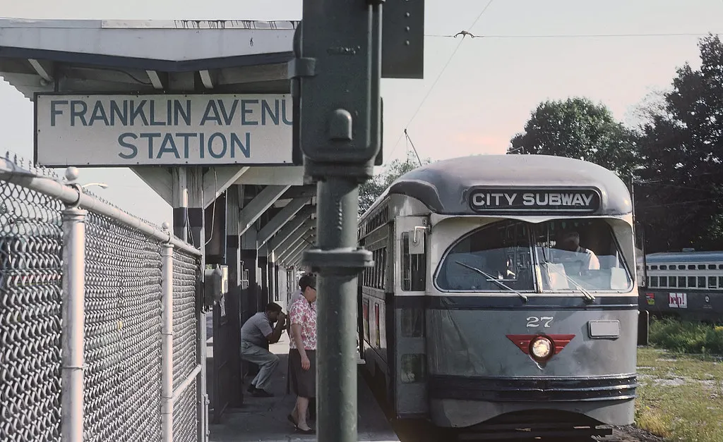 Public Transit Everywhere: The Universal Hotspot (Image Credits: Flickr)