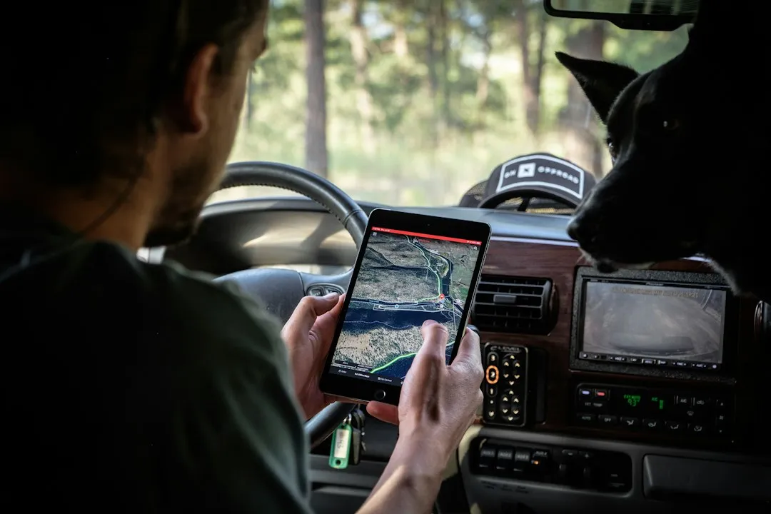 4. Navigation Tools That Don't Depend on Cell Signal (Image Credits: Unsplash)