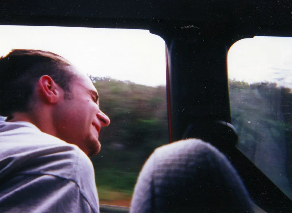1. The Near-Panoramic Visibility of the '90s Cabin (kirinqueen, Flickr, CC BY-SA 2.0)