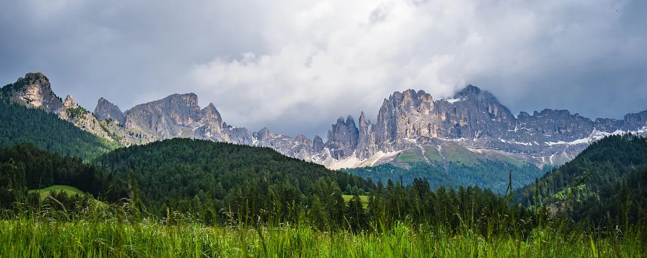 The Alps Follow Their Own Compressed Timetable (Image Credits: Pixabay)
