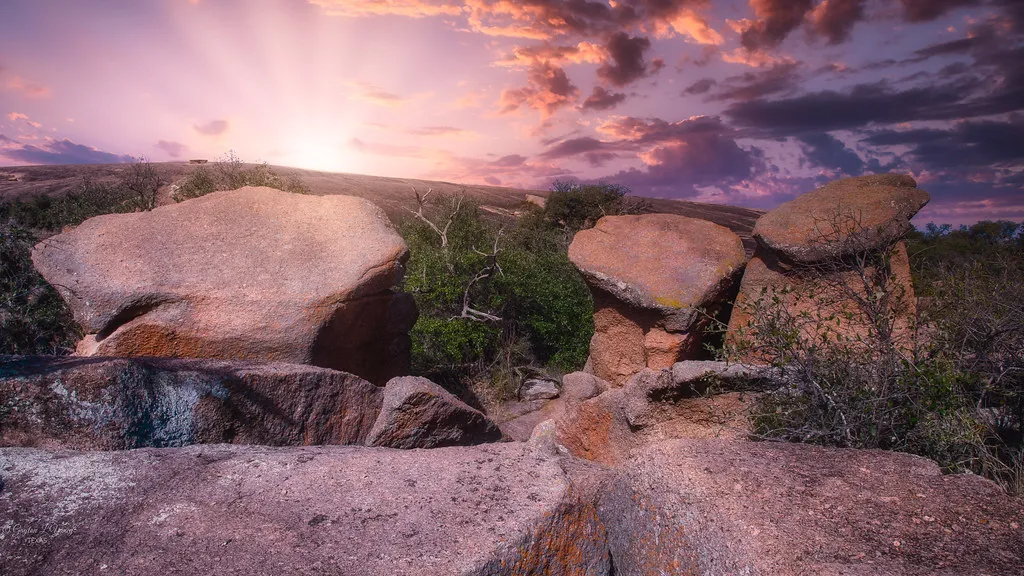 Natural Wonders Are Still Accessible and Awe-Inspiring (GLYancy, Flickr, CC BY 2.0)