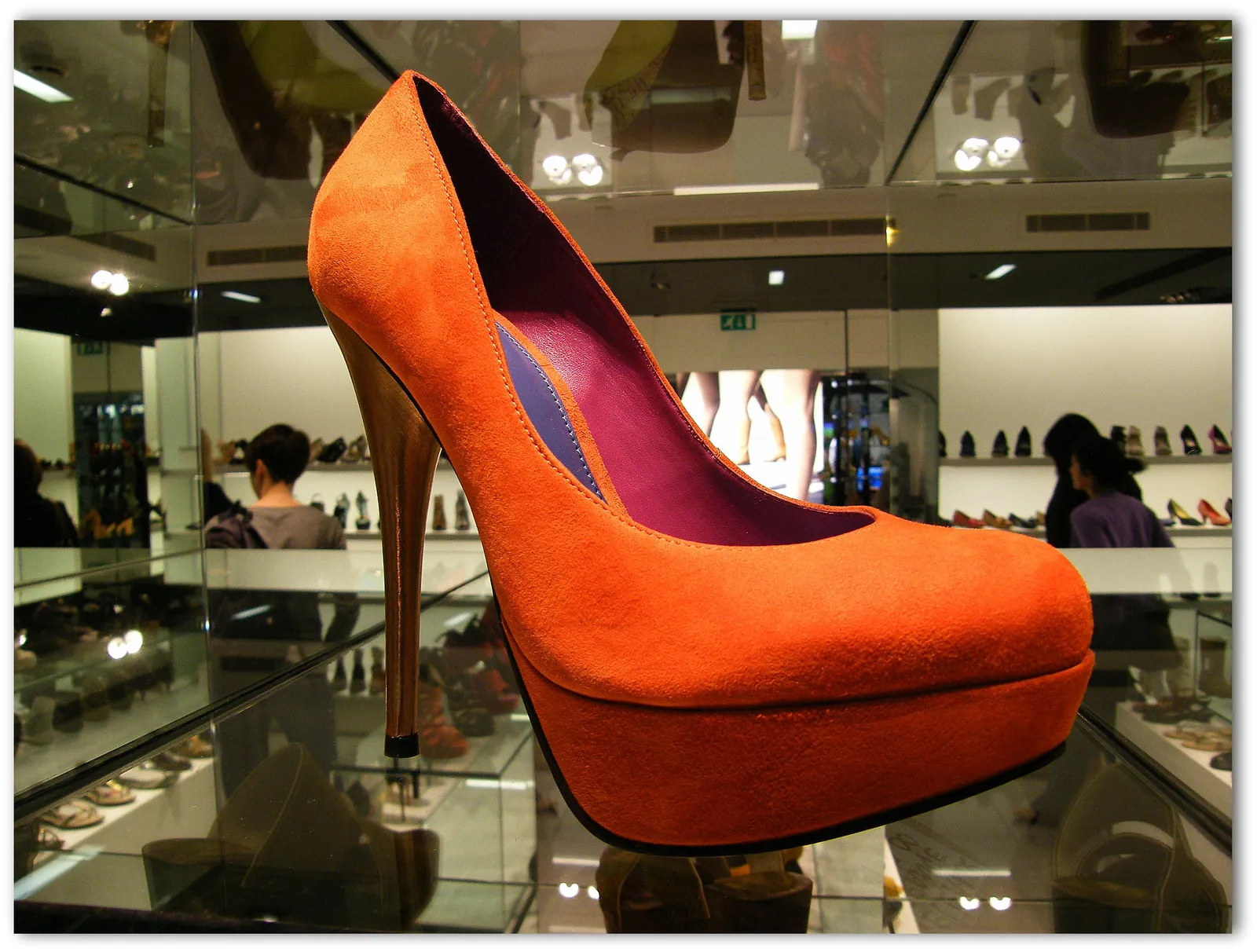 The Brand Connection: Leo and Luxury Labels (Luxury shoes candid @ Kurt Geiger store in Canary Wharf, London, England, United Kingdom, anyone up for jogging? Enjoy the magic!:)

Uploaded by Oxyman, CC BY 2.0)