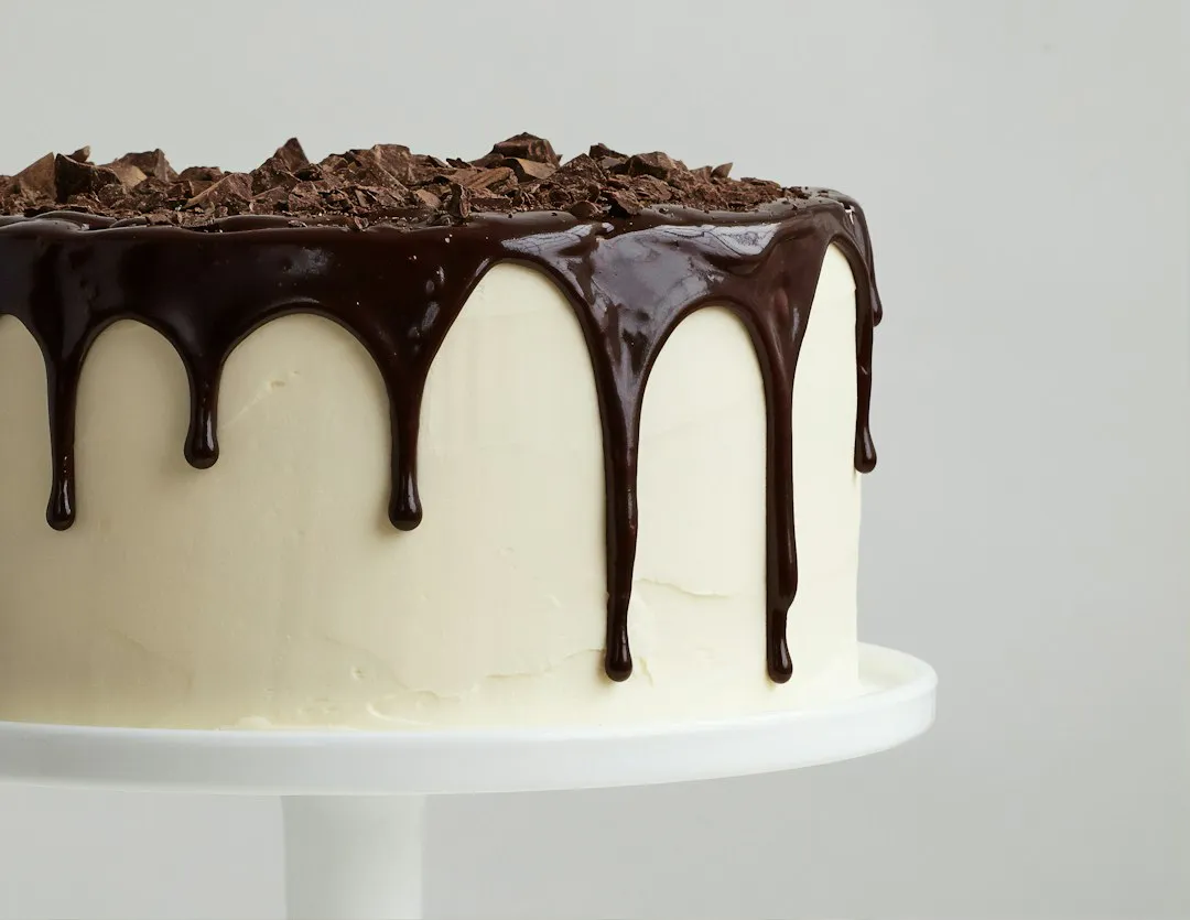Carnival's Warm Chocolate Melting Cake: The Daily Icon With a Hidden Once-Per-Voyage Twin (Image Credits: Unsplash)