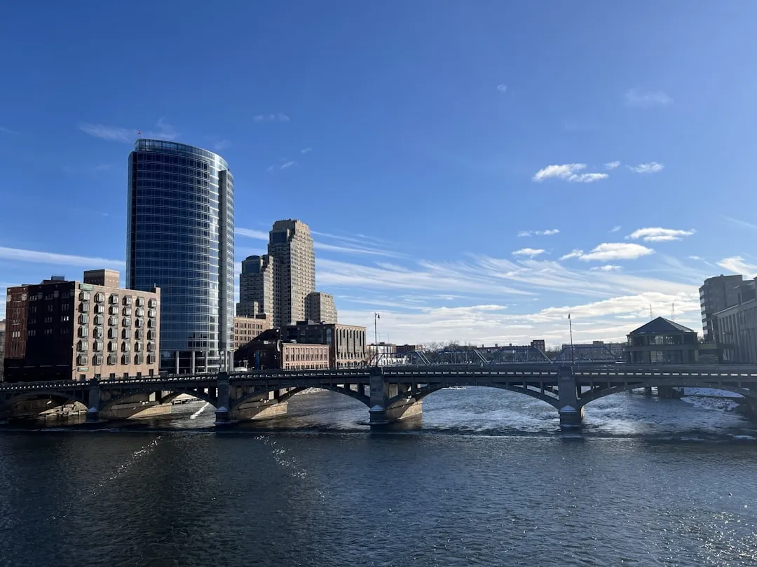 2. Grand Rapids, Michigan: Beer City USA, Still Earning It (Image Credits: Unsplash)